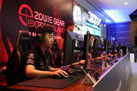 梅努在20 梅努在20